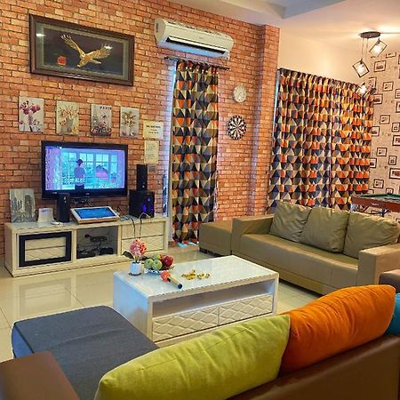Teluk Batik 17Paradisehome Private Pool Karaoke Snooker Bbq 15Pax Lumut Ngoại thất bức ảnh