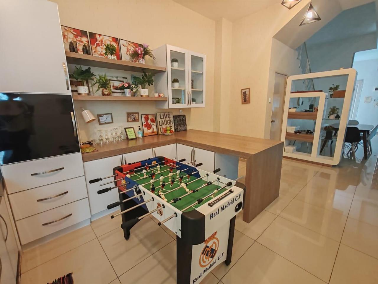 Teluk Batik 17Paradisehome Private Pool Karaoke Snooker Bbq 15Pax Lumut Ngoại thất bức ảnh