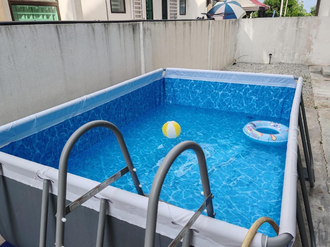 Teluk Batik 17Paradisehome Private Pool Karaoke Snooker Bbq 15Pax Lumut Ngoại thất bức ảnh